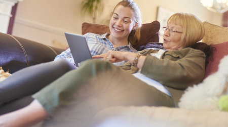 Frauen am Laptop